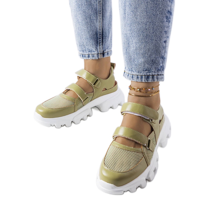 Tênis verde em solado maciço da Djurs