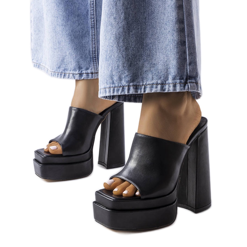 BM Sandália preta de salto alto Mercure preto