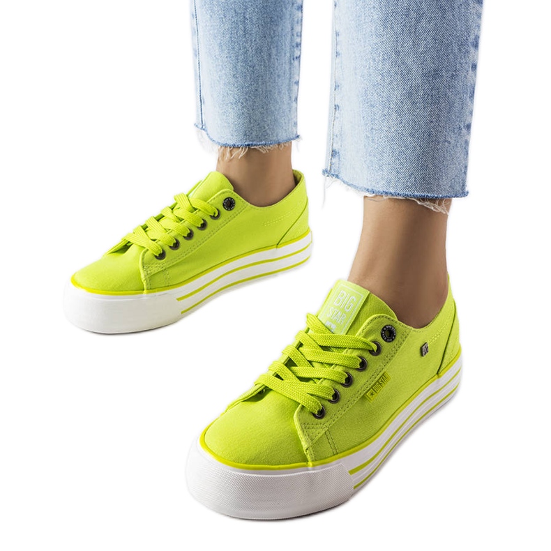 Tênis verde na plataforma Big Star HH274057