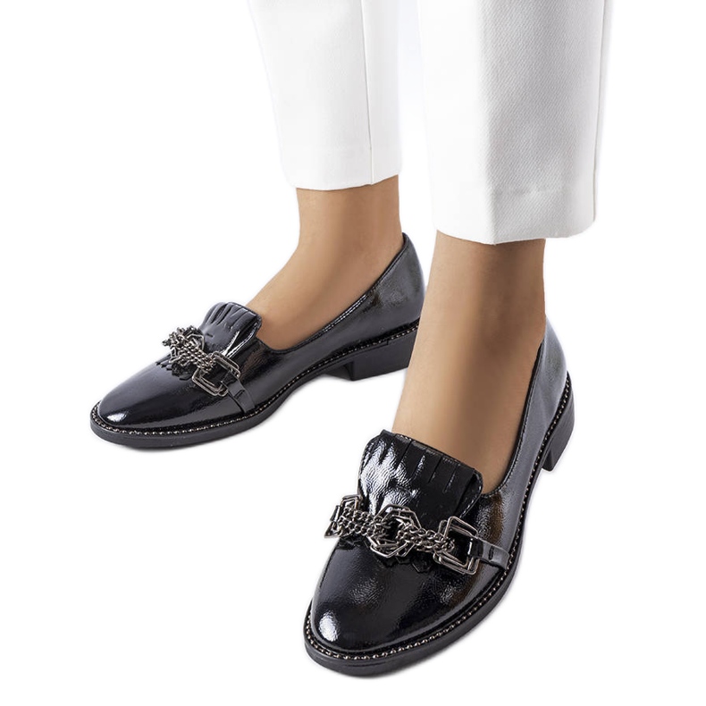 Sapatos laqueados preto Butternut