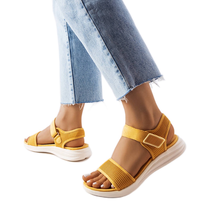 Sandália esportiva amarela Bériault amarelo