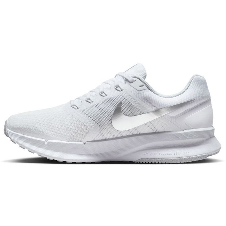 Tênis de corrida Nike Run Swift 3 W DR2698 101 branco