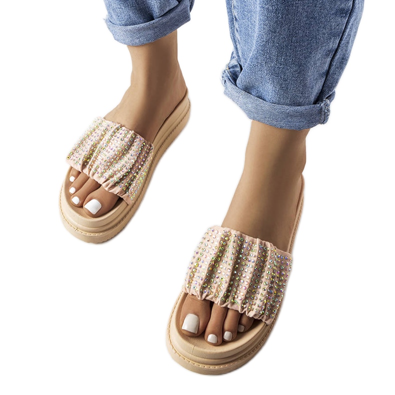 Sandália plataforma rosa com zircônias Franet