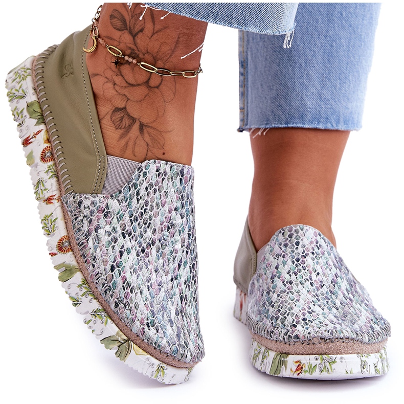 Sapatos femininos de couro sem cadarço Maciejka 03512-51 verde