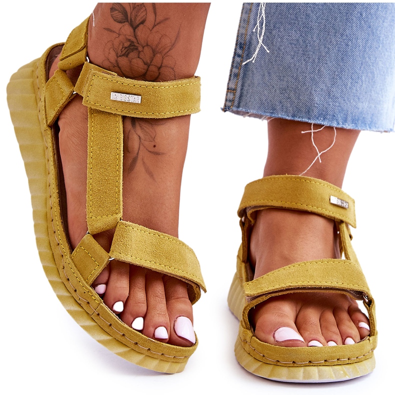 Sandália Big Star Camurça Velcro LL276013 Amarela amarelo