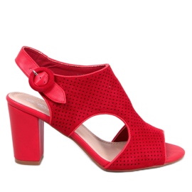 Morillo Sandália vermelha com salto vazado vermelho Morillo Sandália vermelha com salto vazado vermelho