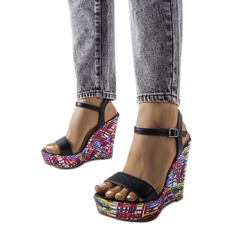 Sandálias de cunha pretas Fairmont preto