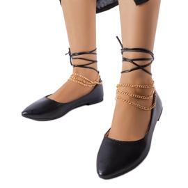 Sabrinas pretas com fecho decorativo Donat preto Sabrinas pretas com fecho decorativo Donat preto