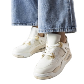 Tênis bege feito de materiais combinados da Malas Tênis bege feito de materiais combinados da Malas