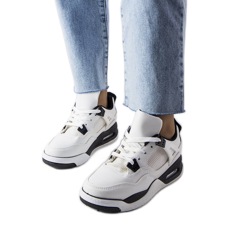 Tênis branco da Malas materiais combinados