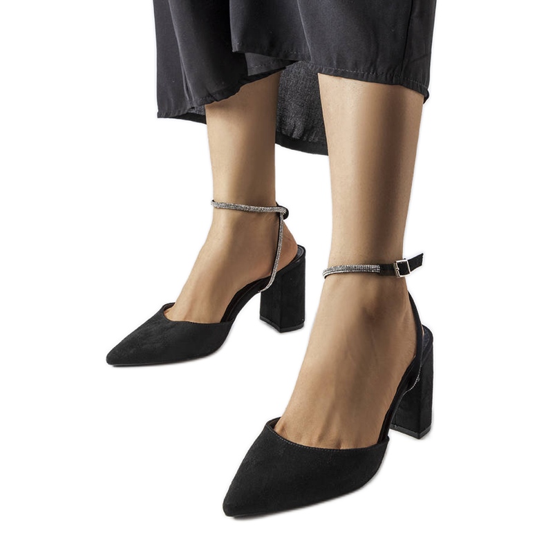 Sapatos de salto pretos Stella