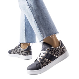 Inna Tênis azul marinho decorado com o monograma Bolduc