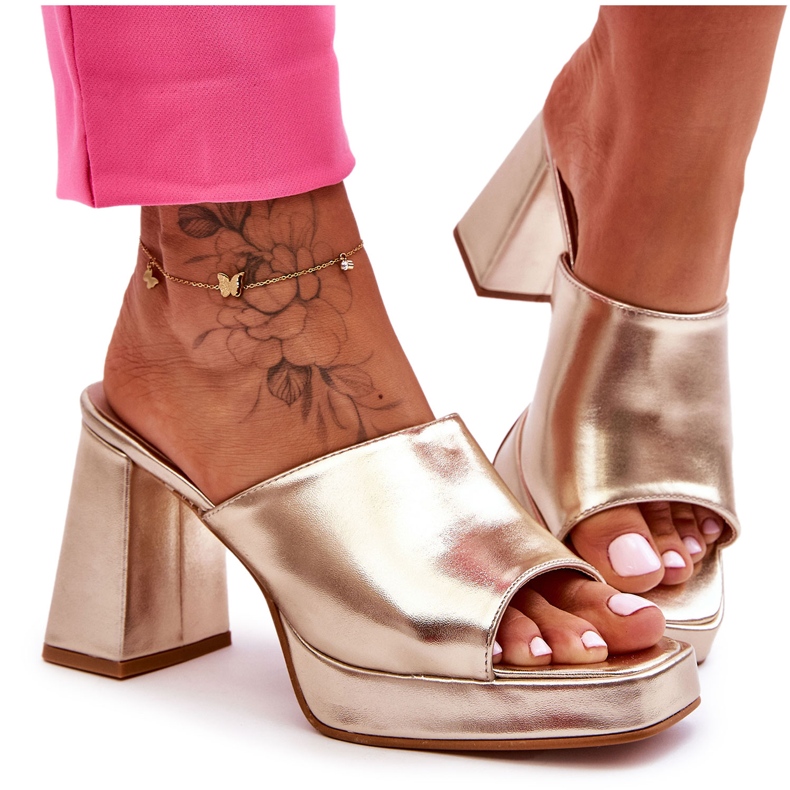 WS1 Salto Alto Couro Gold Livesa dourado