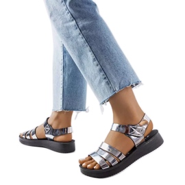 Sandálias QT2311-3 Prata Tpu preto