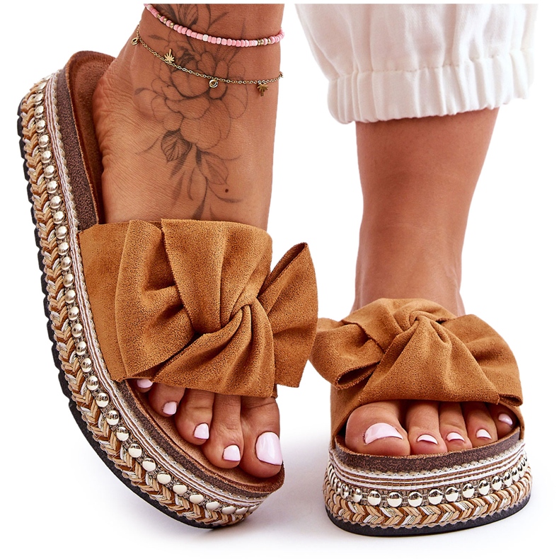 Chinelos Femininos de Camurça com Laço Camel Lauria castanho