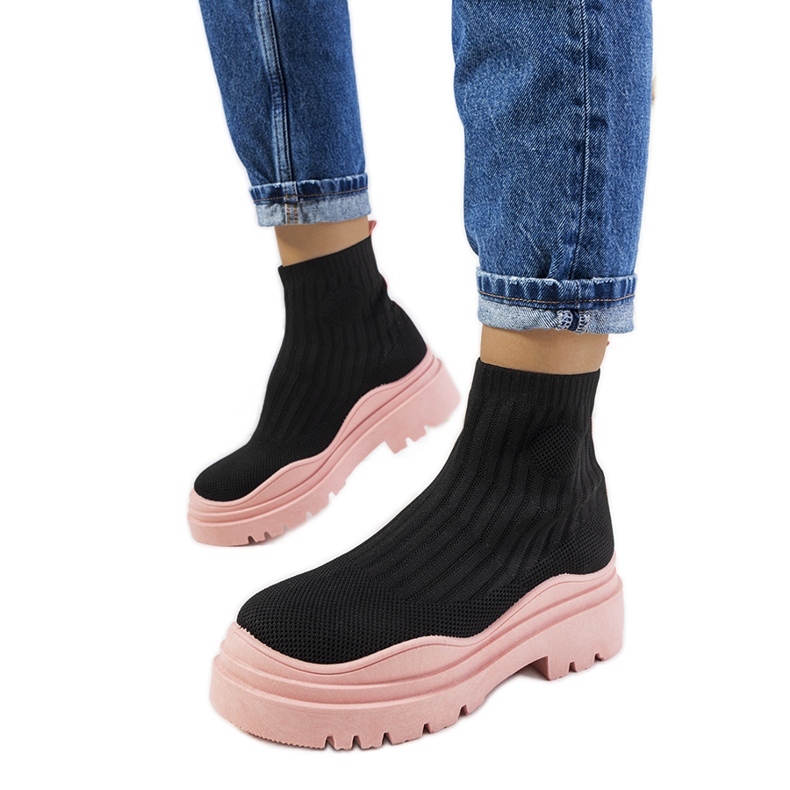 Tênis cano alto preto e rosa, Marks