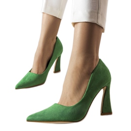 Sapatilha verde com salto agulha assimétrico, Linda