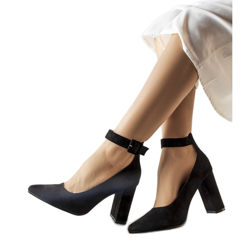 Inna Sapatos de salto pretos de Achen