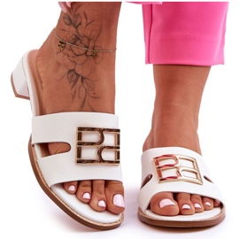 Chinelos femininos elegantes com decoração Atlantis branca branco