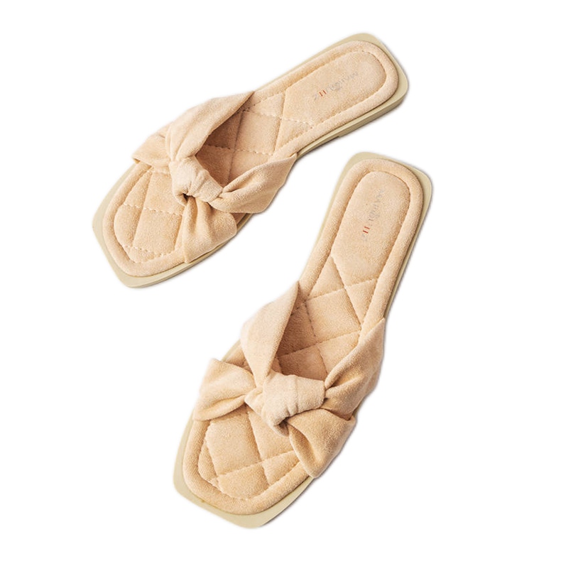 Inna Chinelos rosa feitos de camurça ecológica da Pride