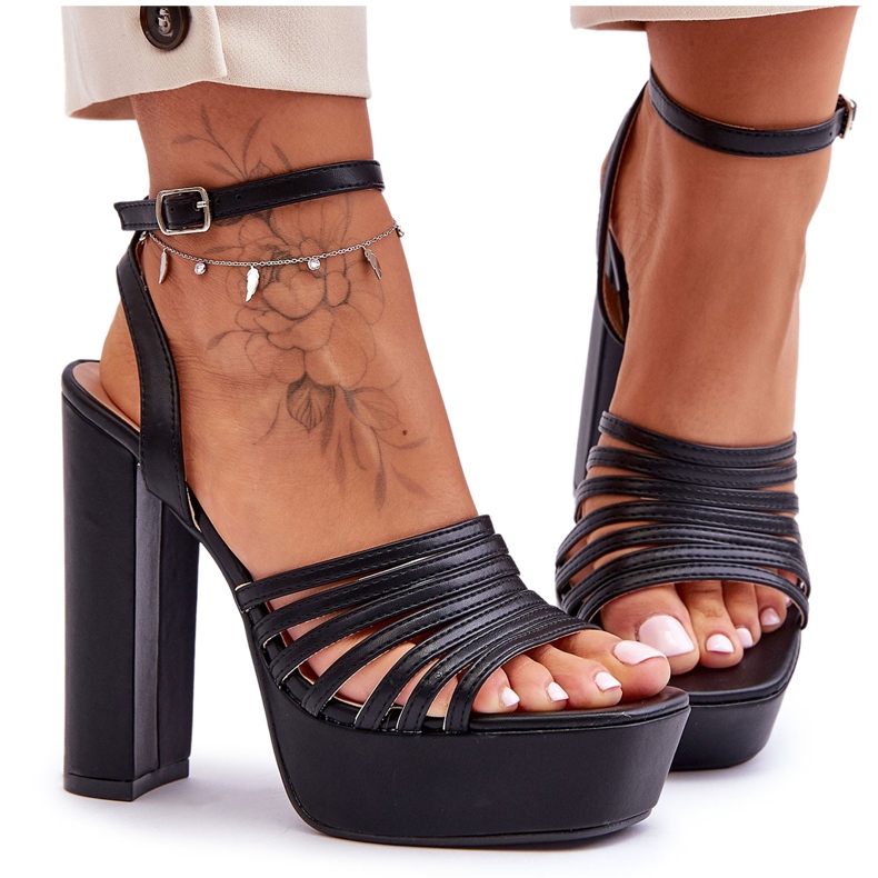 Sandálias de Salto Alto Preto Maya