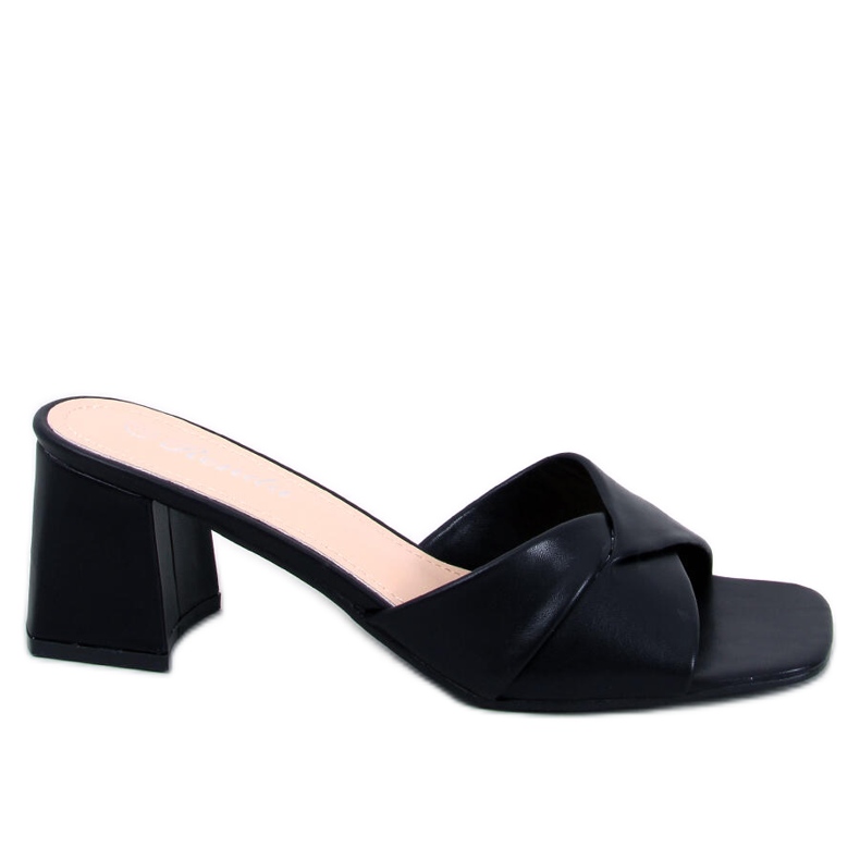 Poncia Sandália preta salto baixo preto