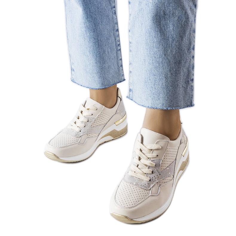 Goodin Tênis bege perfurado Manfrin