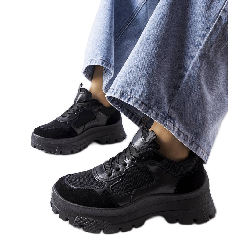 Tênis chunky preto, Mikeladze.