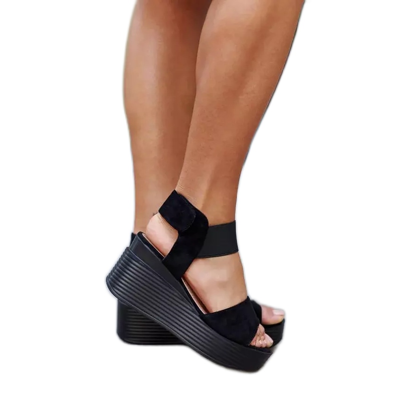 Sandálias de cunha pretas, Romani preto