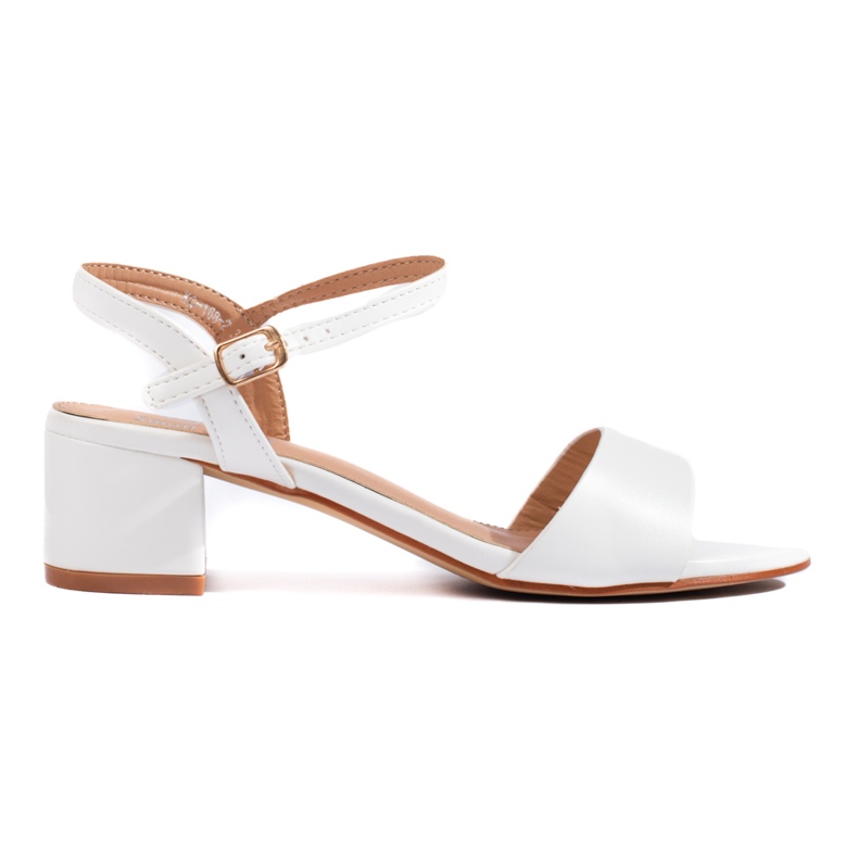 Sandálias brancas femininas no posto Shelovet branco