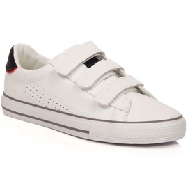 Tênis confeccionado em couro ecológico com velcro Big Star W INT1843A branco Tênis confeccionado em couro ecológico com velcro Big Star W INT1843A branco