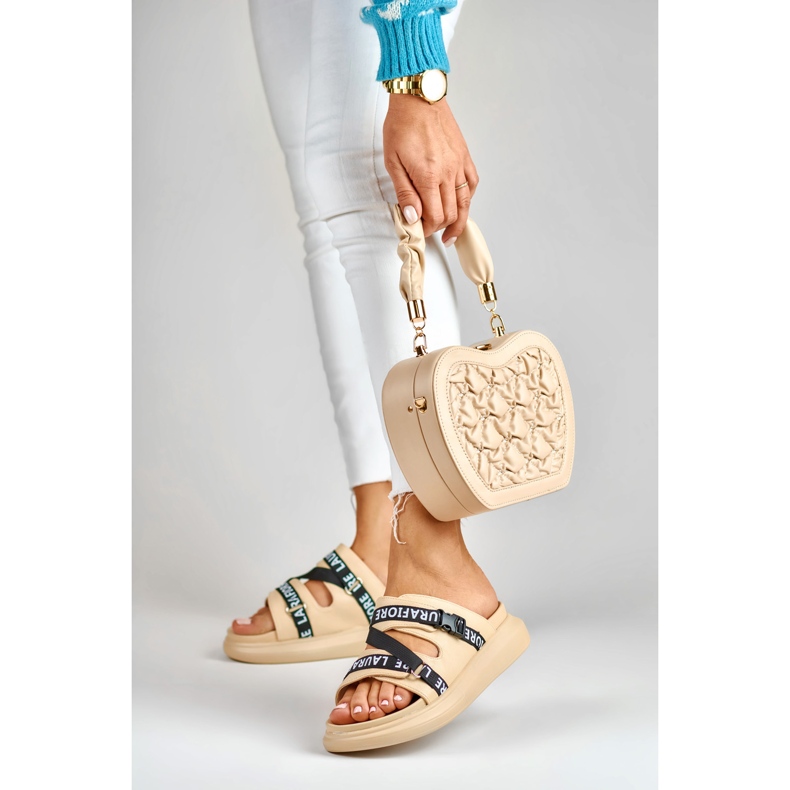 Chinelos bege estilosos da La.Fi