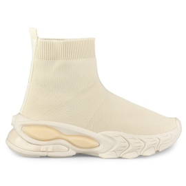 Sapatos de salto alto de mulher bege