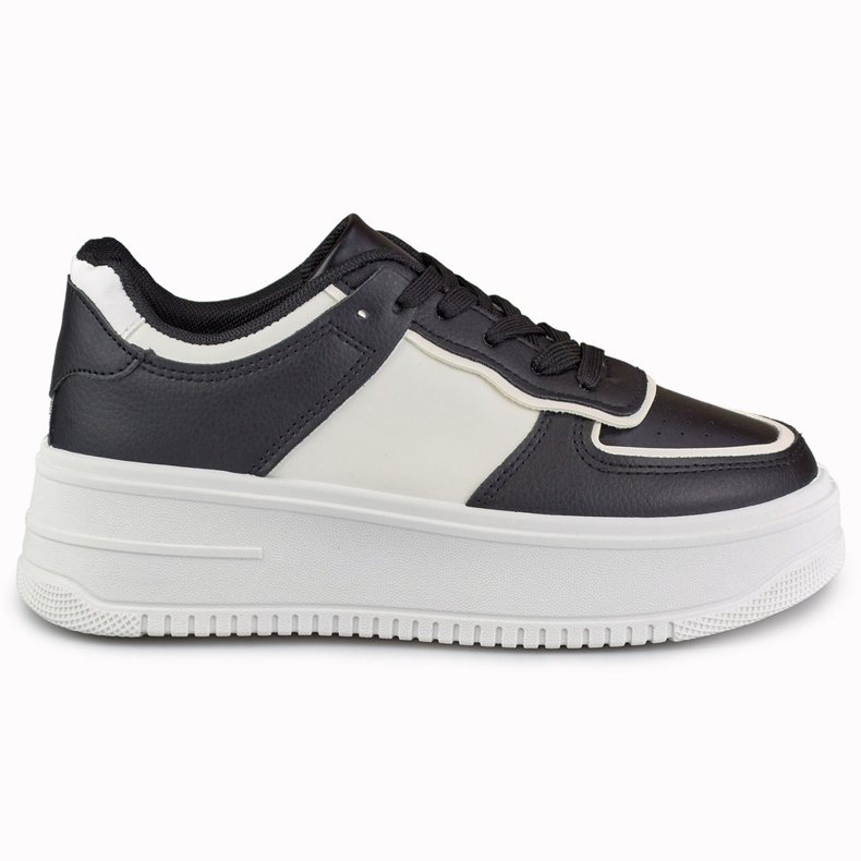 Tênis esportivo plataforma preto e branco