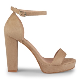 Sandália cano alto bege