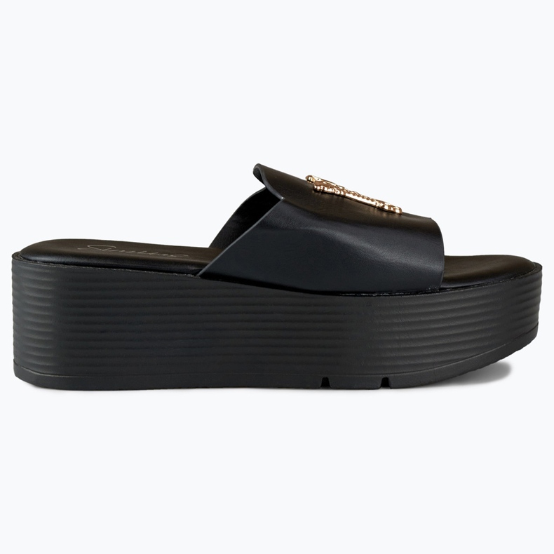 Sandálias de cunha de mulher pretas com decoração a ouro preto