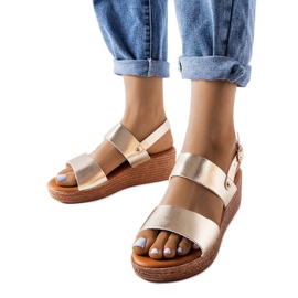 Sandália de cunha dourada Pogibonsi dourado