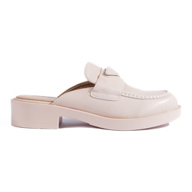 Sliders bege com bico embutido da Shelovet