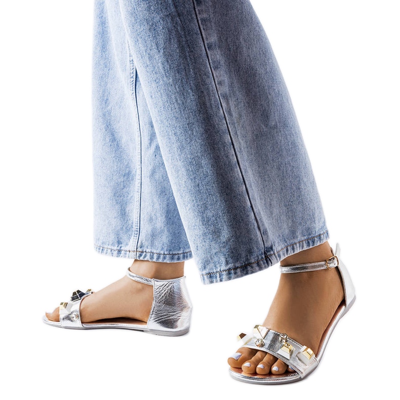 Sandálias decorativas prateadas Riverdale prata