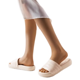 Chinelos casuais bege Skillen