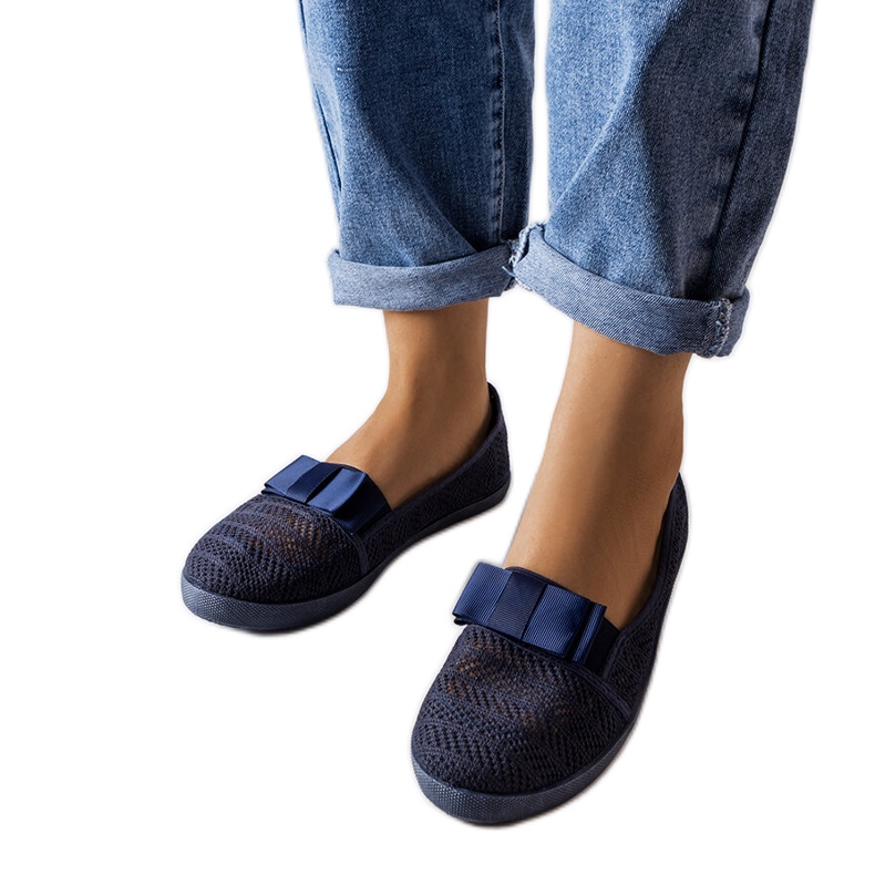 Tênis Zorda azul marinho vazado