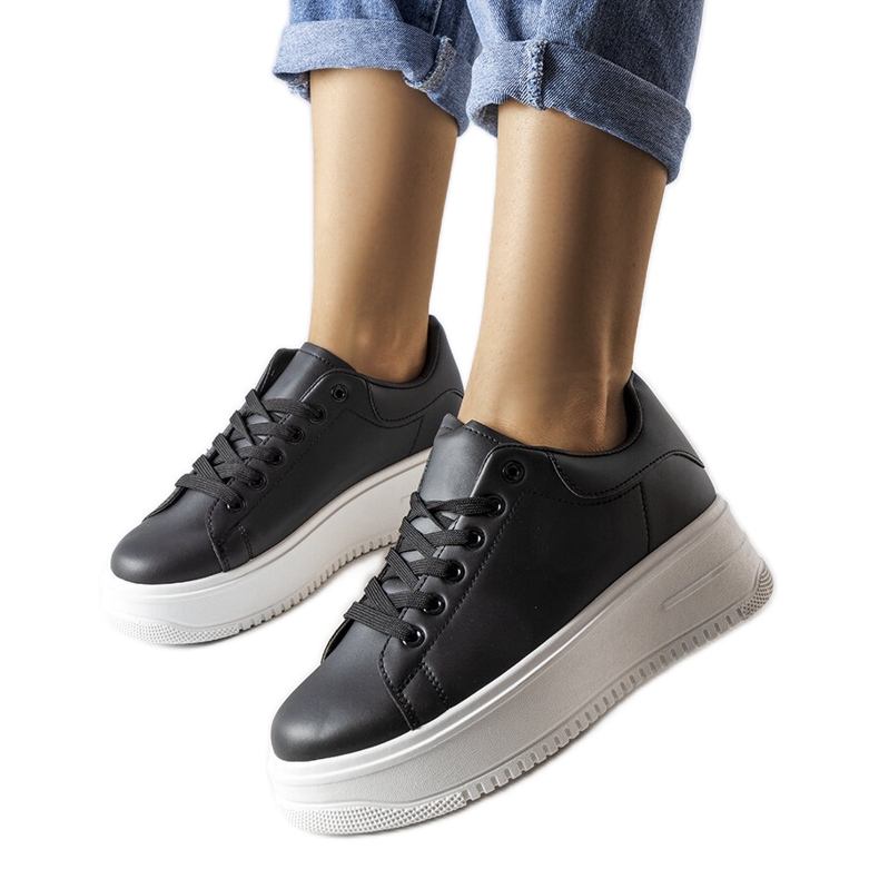 Tênis plataforma preto Holante