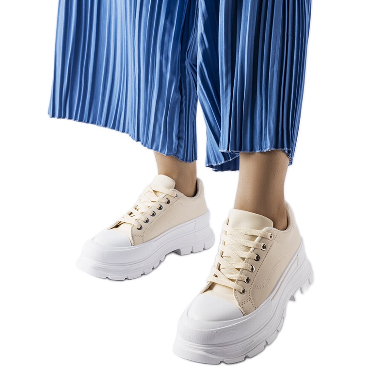 Tênis plataforma alta bege Kari.