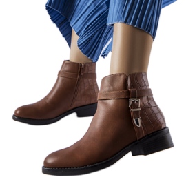 Bota rasa marrom Monteforte