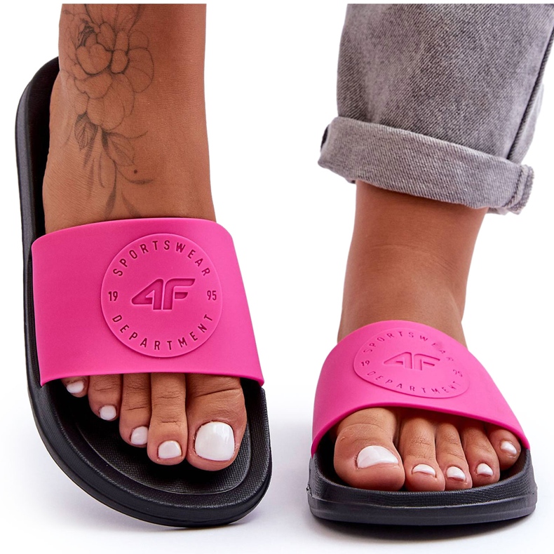 Chinelos esportivos femininos 4F 4FSS23FFLIF069-55S rosa-preto