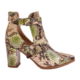 Botas da moda no salto com recortes bege-verde suelo