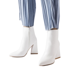 Botins brancos Abelina