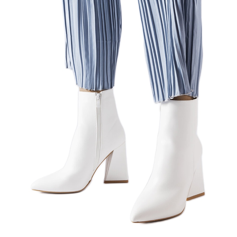 Botins brancos Abelina