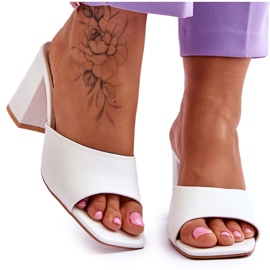 Chinelos Clássicos Femininos Branco Loara