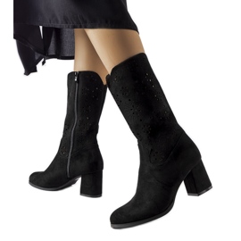 Ankle boot preta com detalhe vazado, Vergiate preto